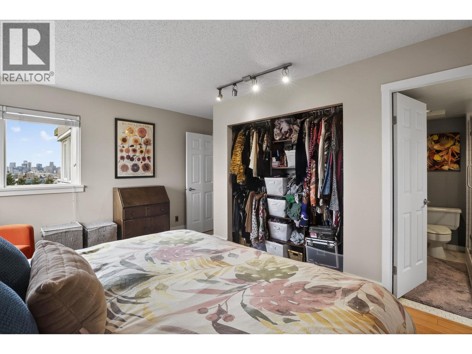 Listing Picture 34 of 38 : 803 1833 FRANCES STREET, Vancouver / 溫哥華 - 魯藝地產 Yvonne Lu Group - MLS Medallion Club Member