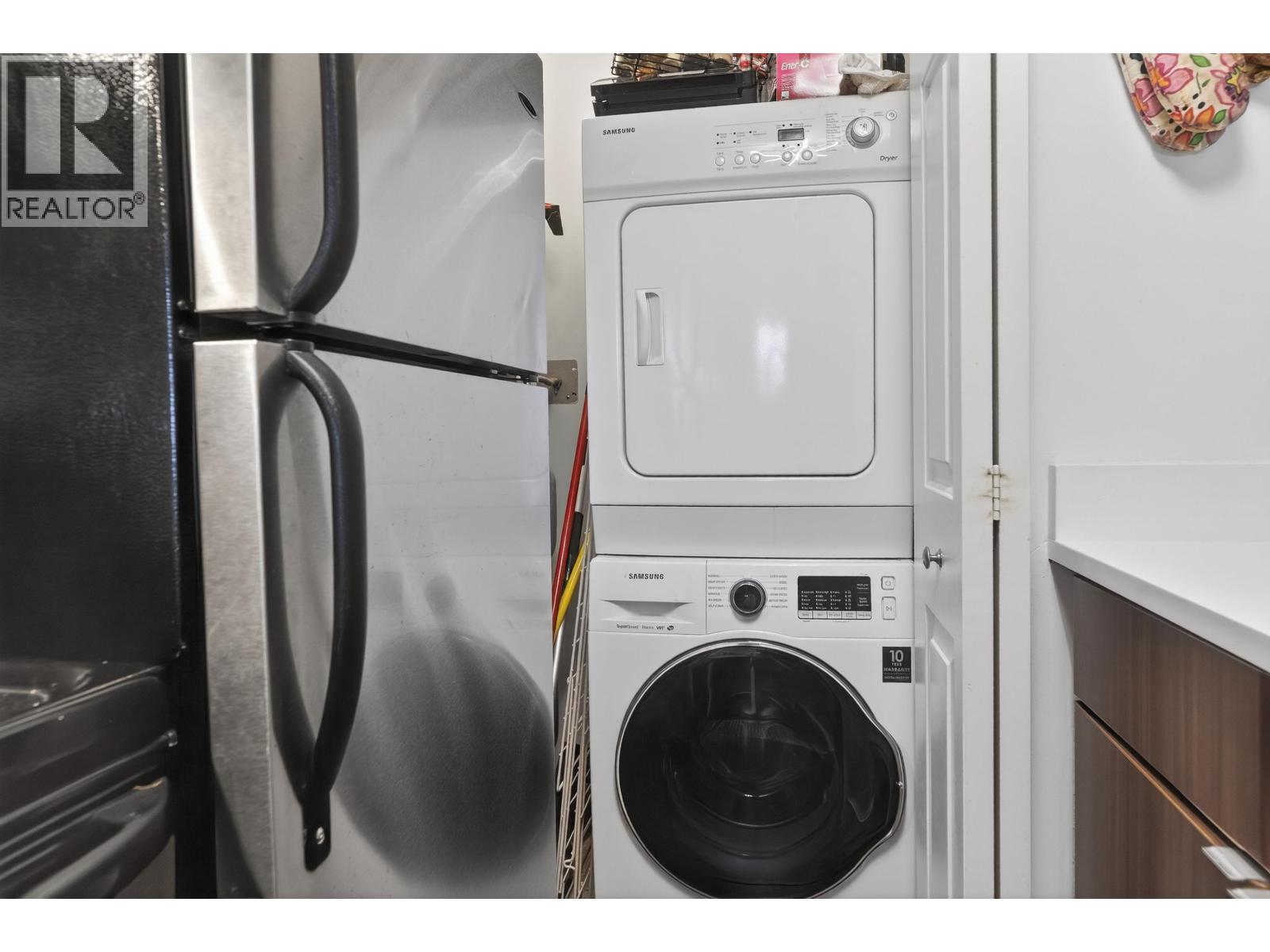 Listing Picture 7 of 38 : 803 1833 FRANCES STREET, Vancouver / 溫哥華 - 魯藝地產 Yvonne Lu Group - MLS Medallion Club Member