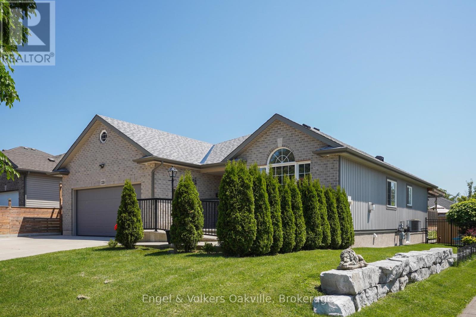 339 Wellbrook Avenue, Welland, Ontario  L3C 7N3 - Photo 3 - X12772774