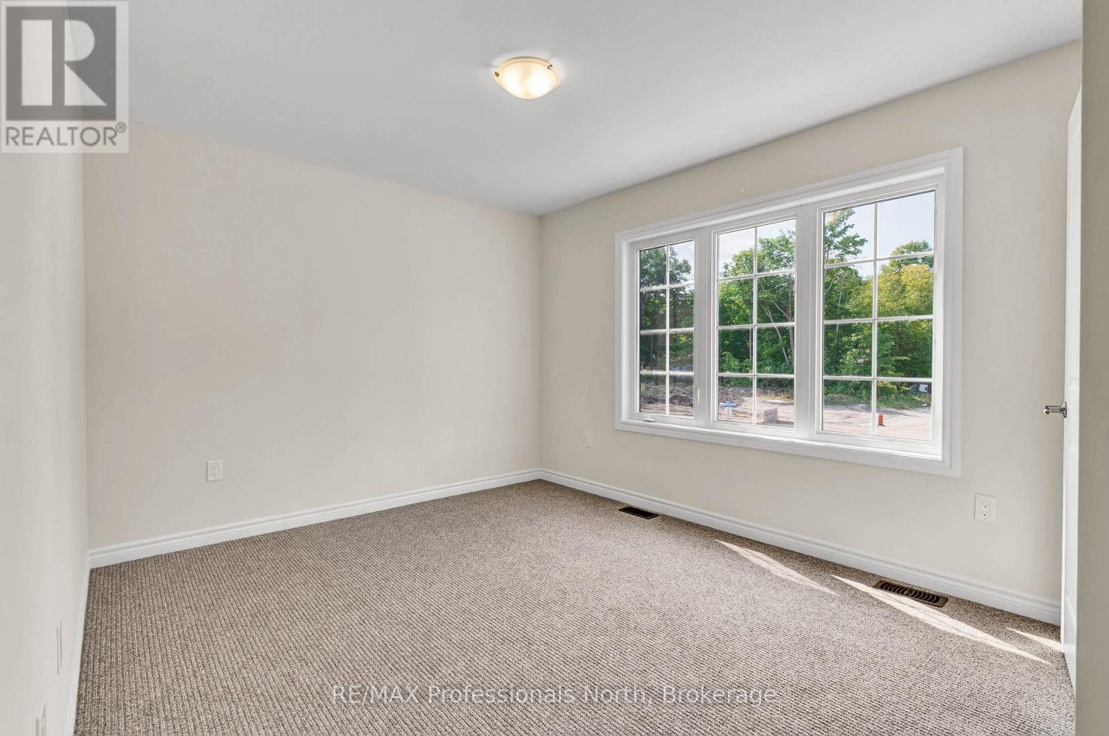 230 Beechwood Forest Lane, Gravenhurst, Ontario  P1P 0H8 - Photo 14 - X12767036