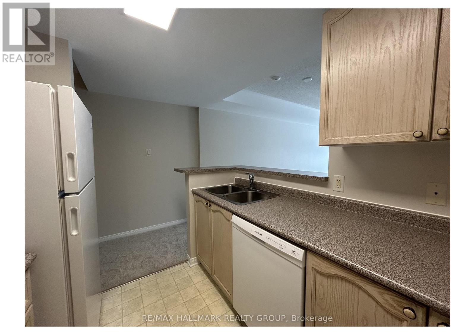 5g - 310 Central Park Drive, Ottawa, Ontario  K2C 4G4 - Photo 11 - X12772742