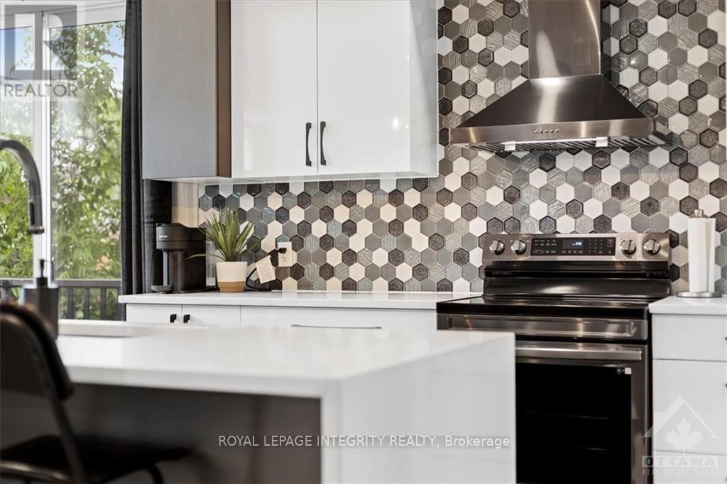 10 Quill Street, Ottawa, Ontario  K1K 1X4 - Photo 6 - X12772788