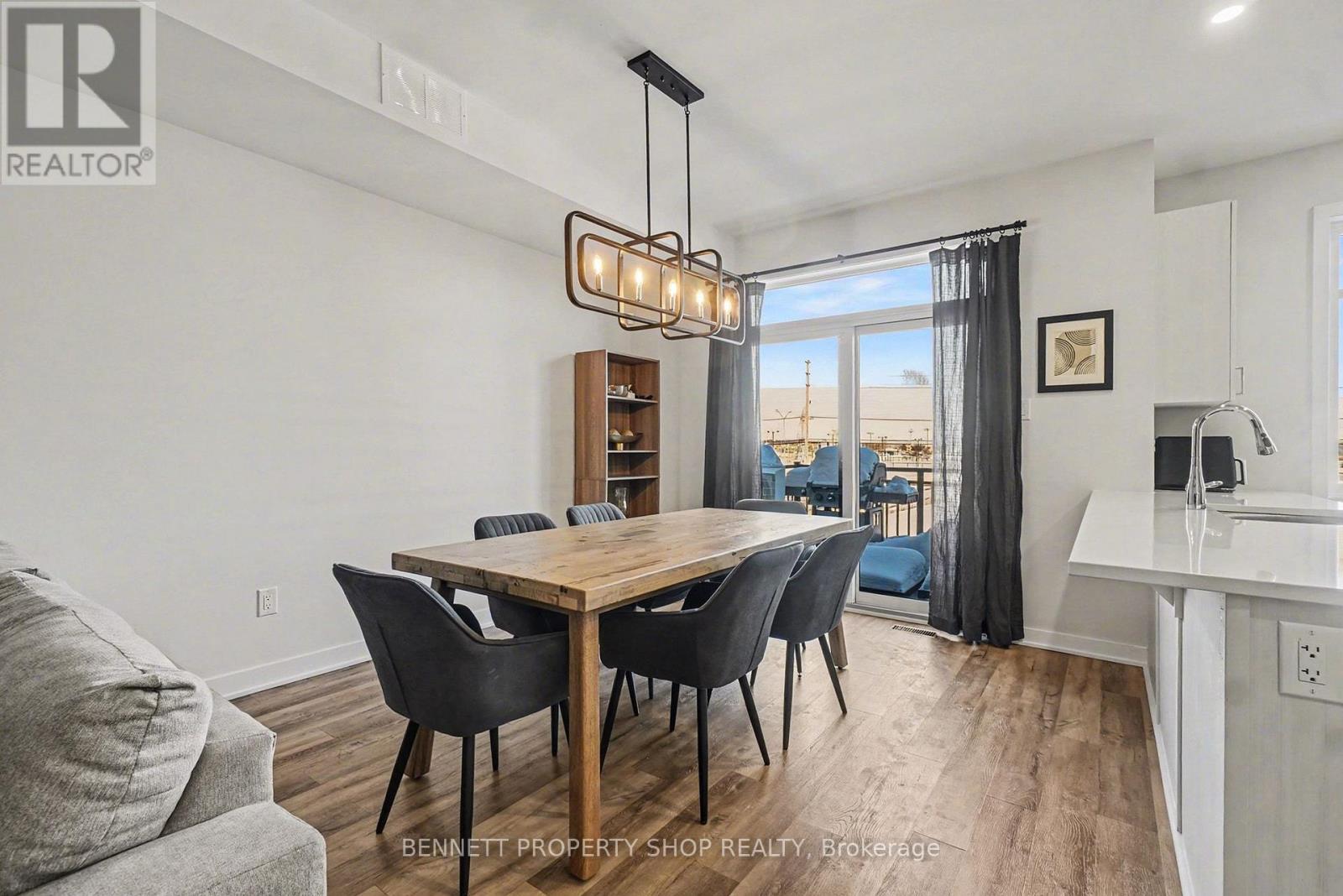 539 Lourmarin Private, Ottawa, Ontario  K4A 5M2 - Photo 4 - X12772828