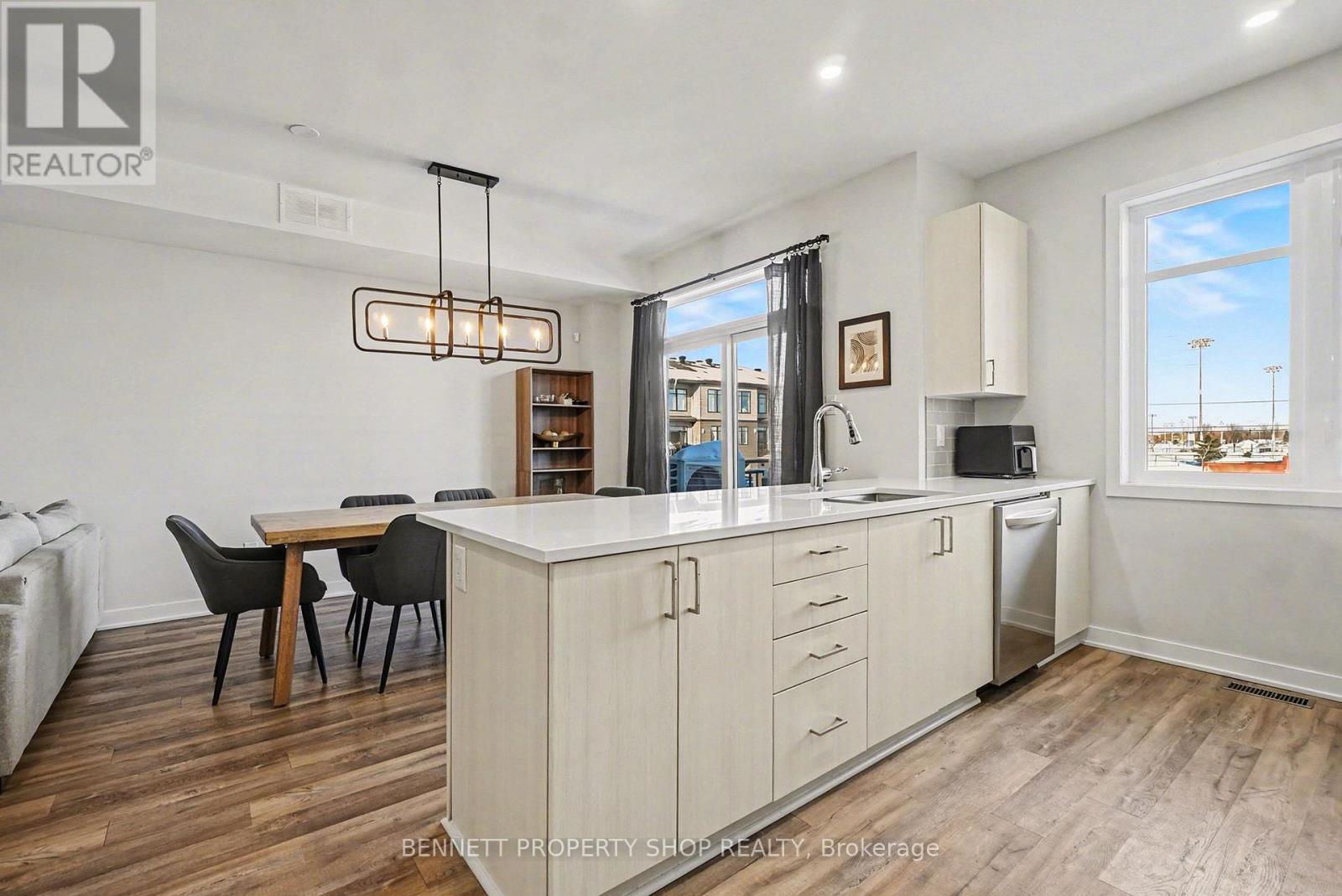 539 Lourmarin Private, Ottawa, Ontario  K4A 5M2 - Photo 9 - X12772828