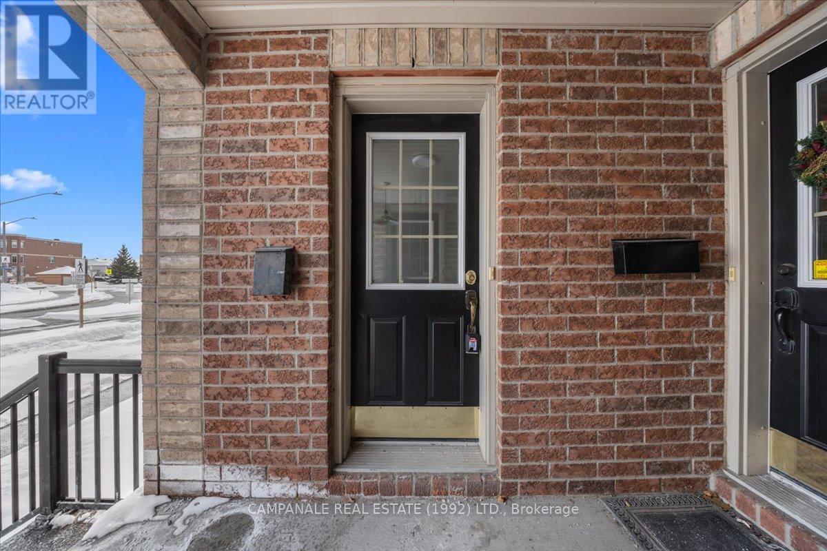 831 Longfields Drive, Ottawa, Ontario  K2J 5N2 - Photo 2 - X12772858