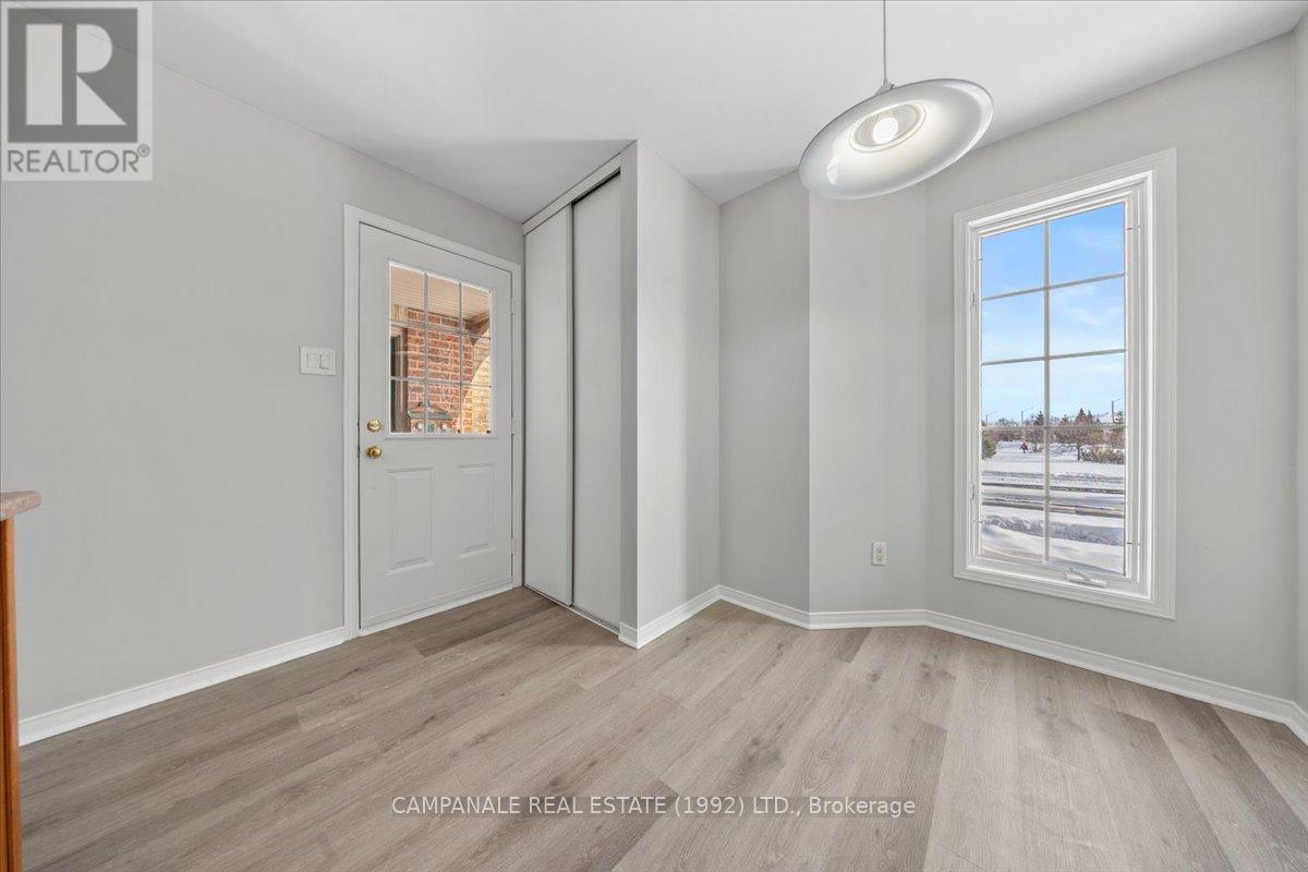 831 Longfields Drive, Ottawa, Ontario  K2J 5N2 - Photo 4 - X12772858