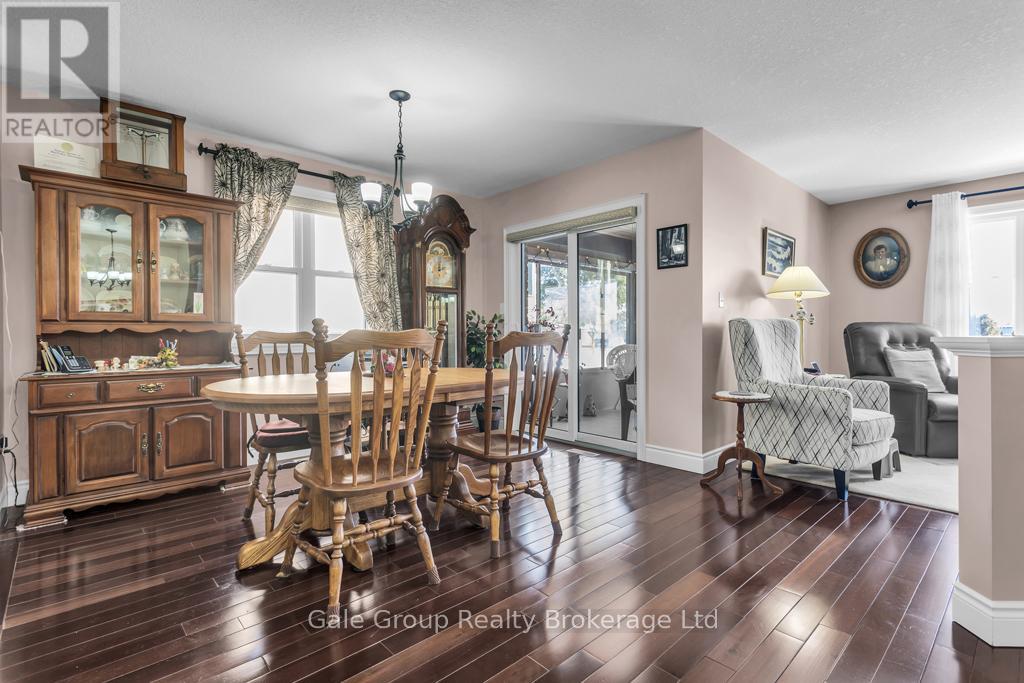 15 Holland Avenue, Aylmer, Ontario  N5H 3J2 - Photo 12 - X12772794