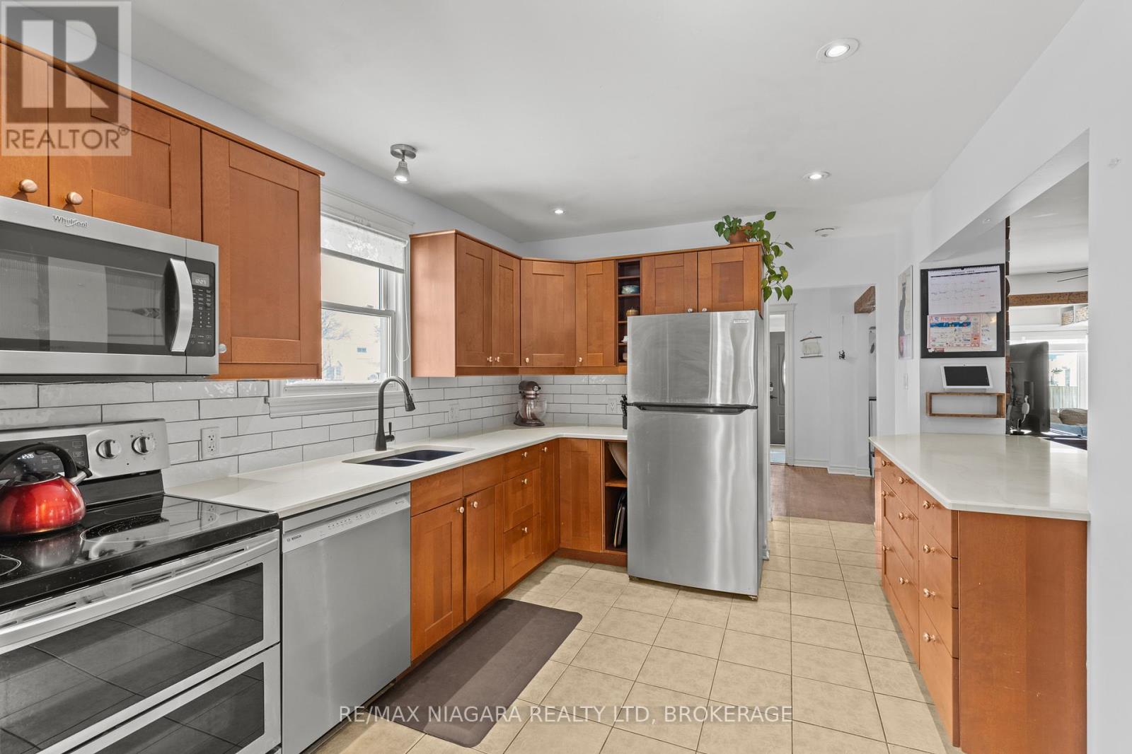 3547 Strang Drive, Niagara Falls (Chippawa), Ontario  L2G 6K5 - Photo 11 - X12772842