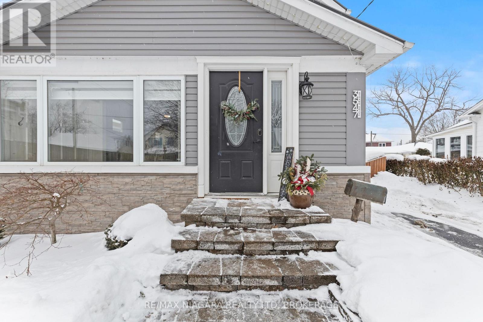 3547 Strang Drive, Niagara Falls (Chippawa), Ontario  L2G 6K5 - Photo 8 - X12772842