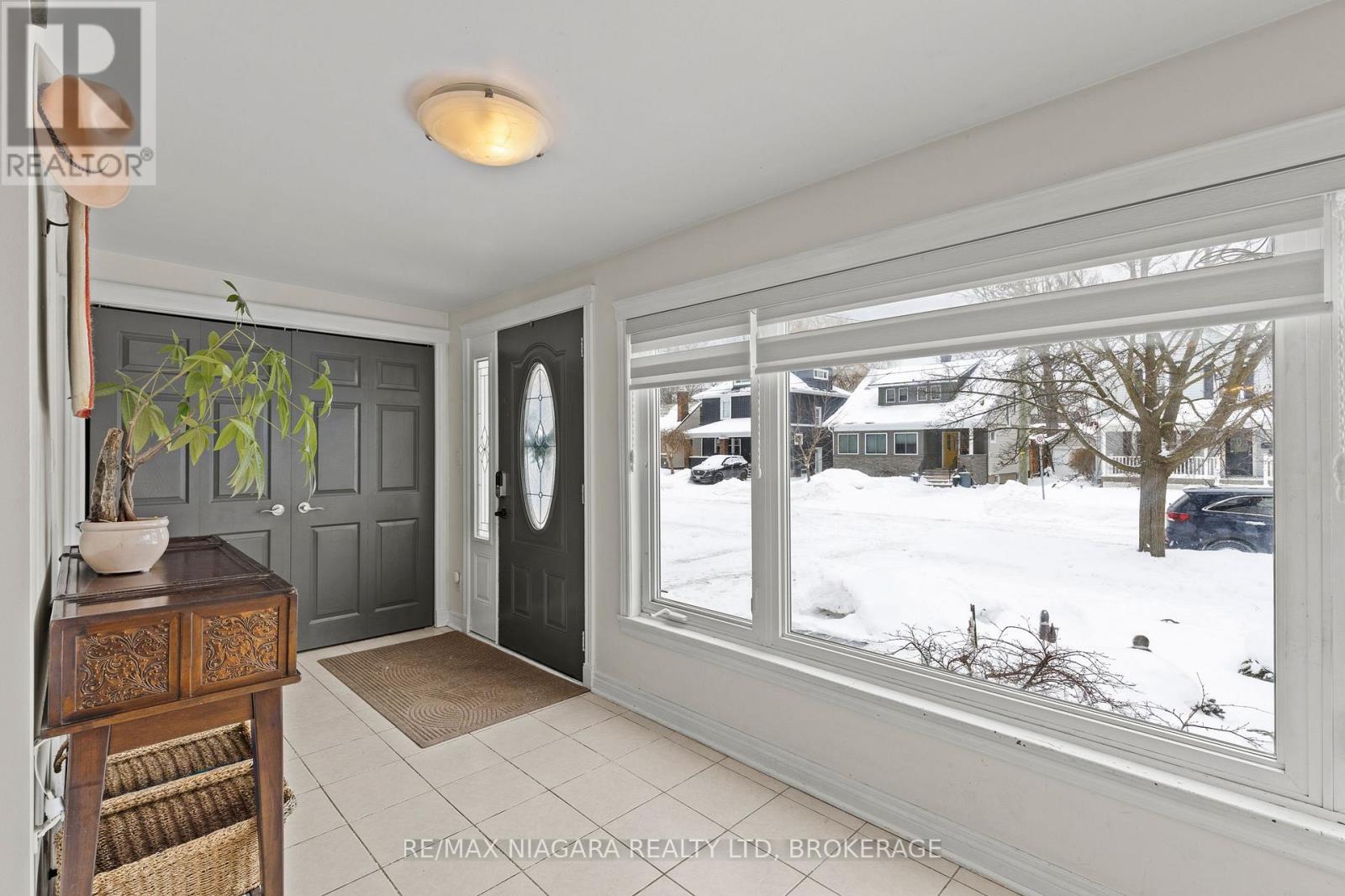 3547 Strang Drive, Niagara Falls (Chippawa), Ontario  L2G 6K5 - Photo 9 - X12772842