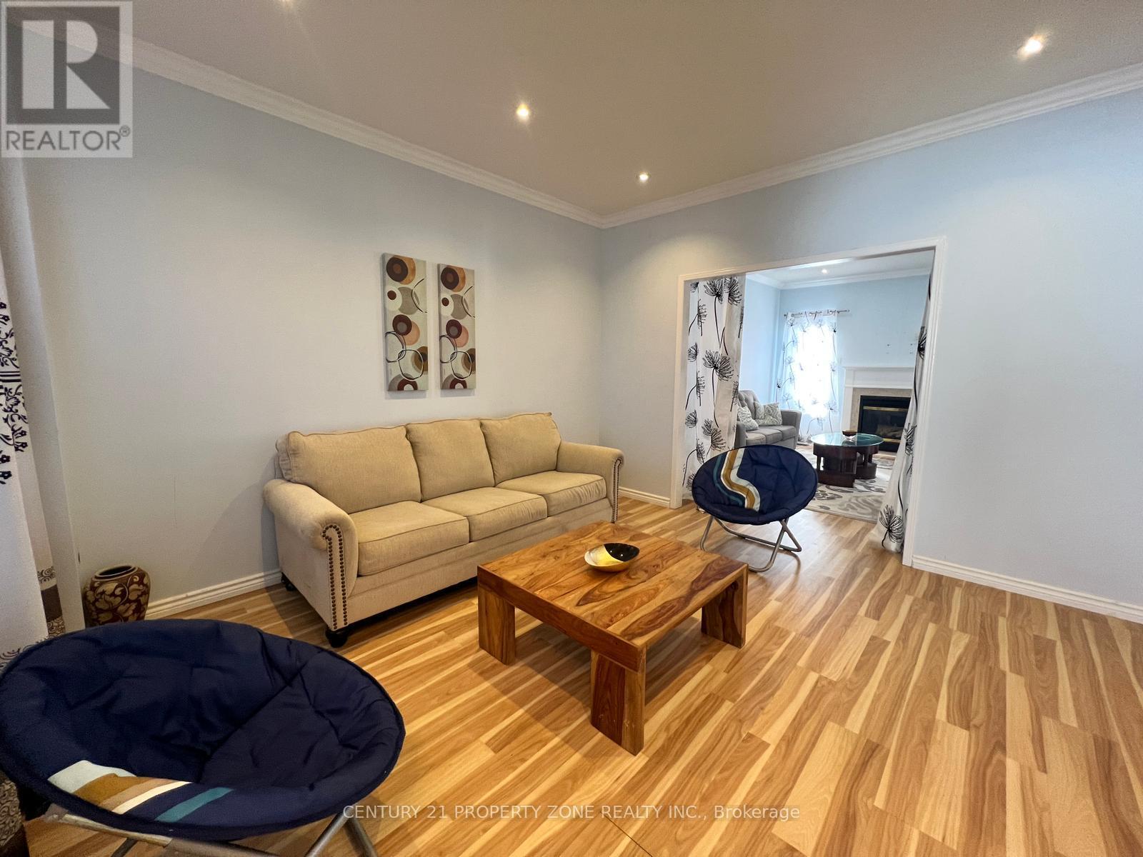 Upper - 16 Cottontail Road, Brampton (Fletcher's Meadow), Ontario  L7A 3R3 - Photo 2 - W12738478