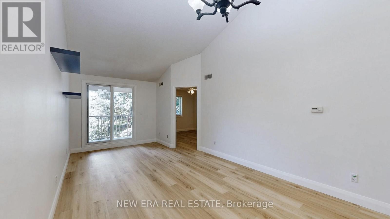 199 - 75 Bristol Road E, Mississauga (Hurontario), Ontario  L4Z 3P2 - Photo 5 - W12772440