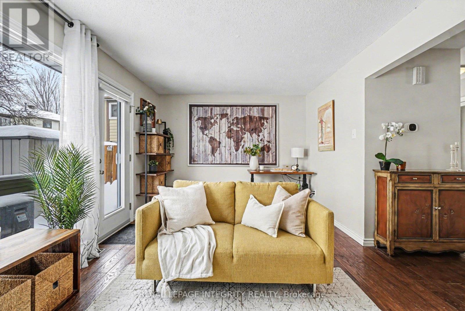 61 - 2003 Falkirk Crescent, Ottawa, Ontario K1B 4Y8 - Photo 12 - X12734586