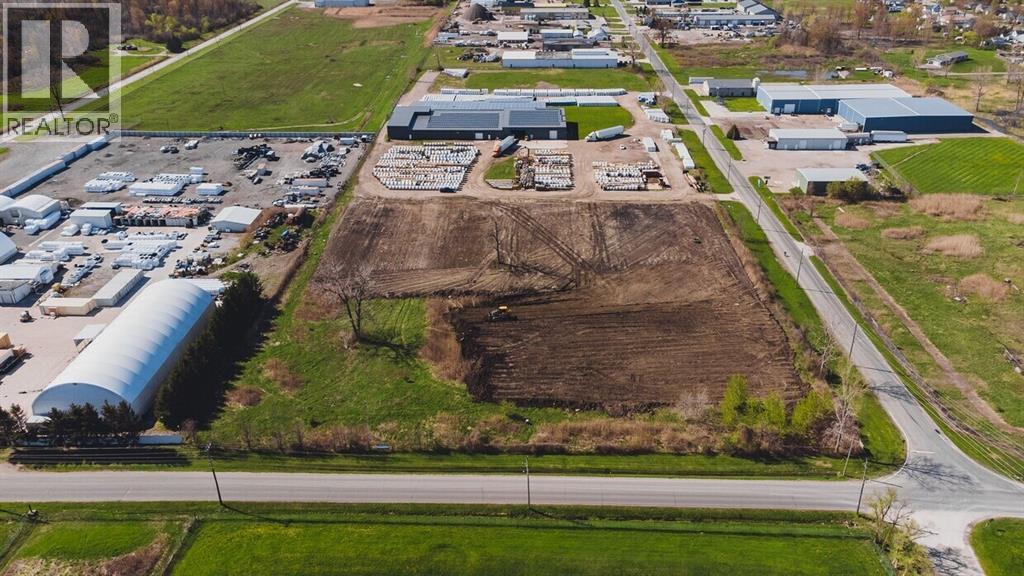 260 Centre Street, Petrolia, Ontario  N0L 1R0 - Photo 8 - 26002804