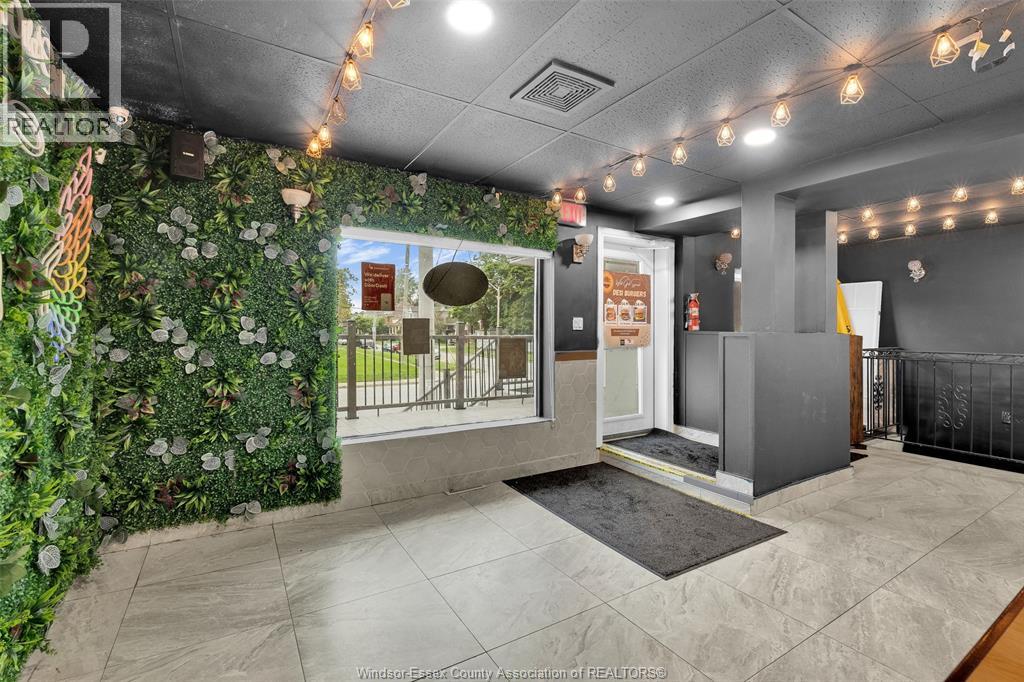 1011 Wyandotte West, Windsor, Ontario  N9A 5Y6 - Photo 6 - 26002867