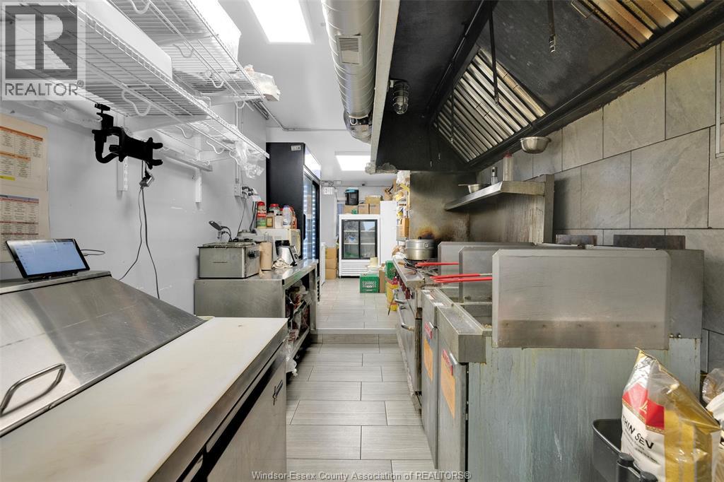 1011 Wyandotte West, Windsor, Ontario  N9A 5Y6 - Photo 17 - 26002867