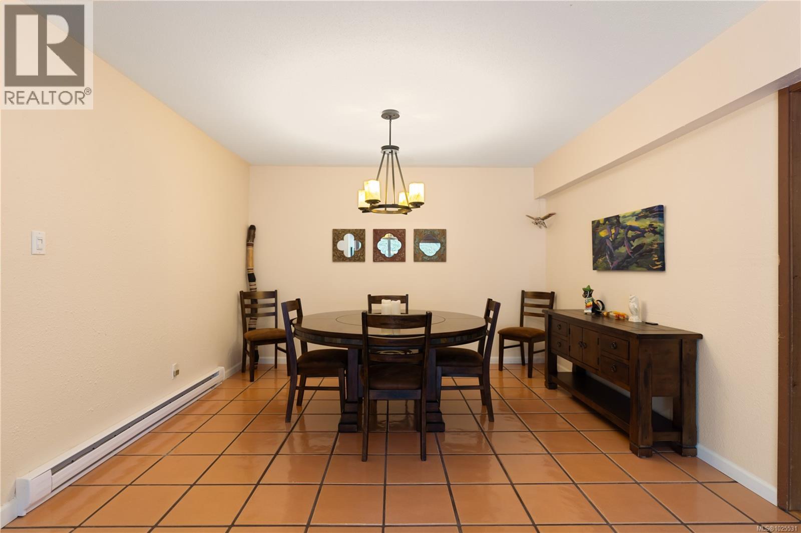 100 Viaduct Ave W, Saanich, British Columbia  V9E 1J3 - Photo 9 - 1025531