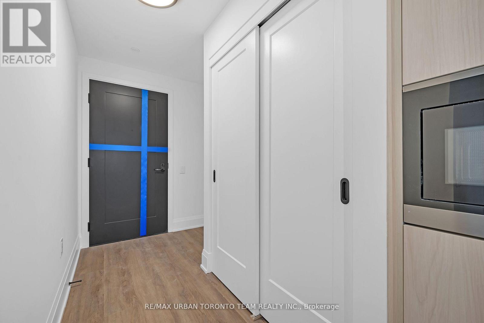 1008 - 123 Portland Street, Toronto, Ontario  M5V 2N4 - Photo 16 - C12772700