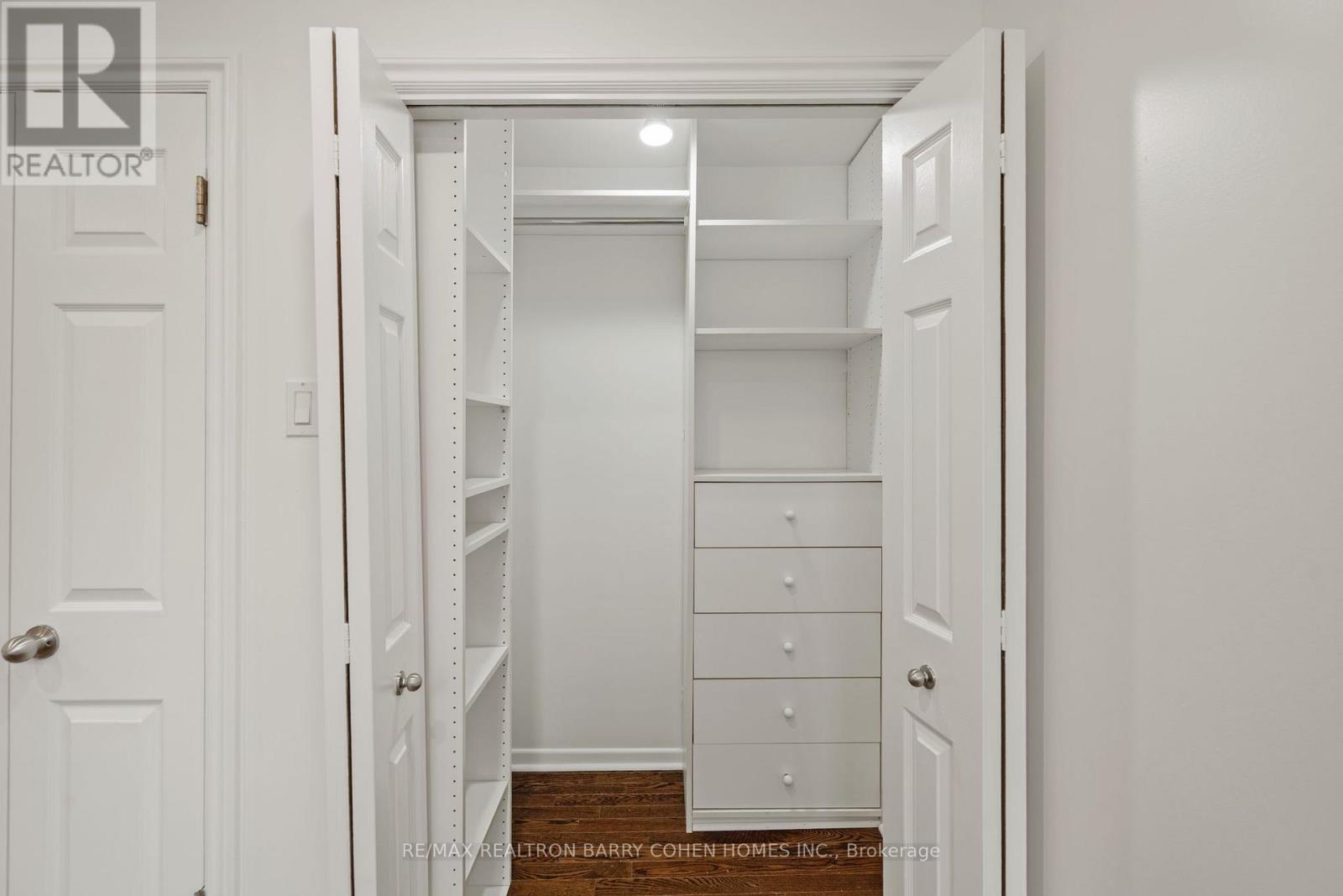 Upper - 59 Dupont Street, Toronto, Ontario  M5R 1V3 - Photo 15 - C12772782