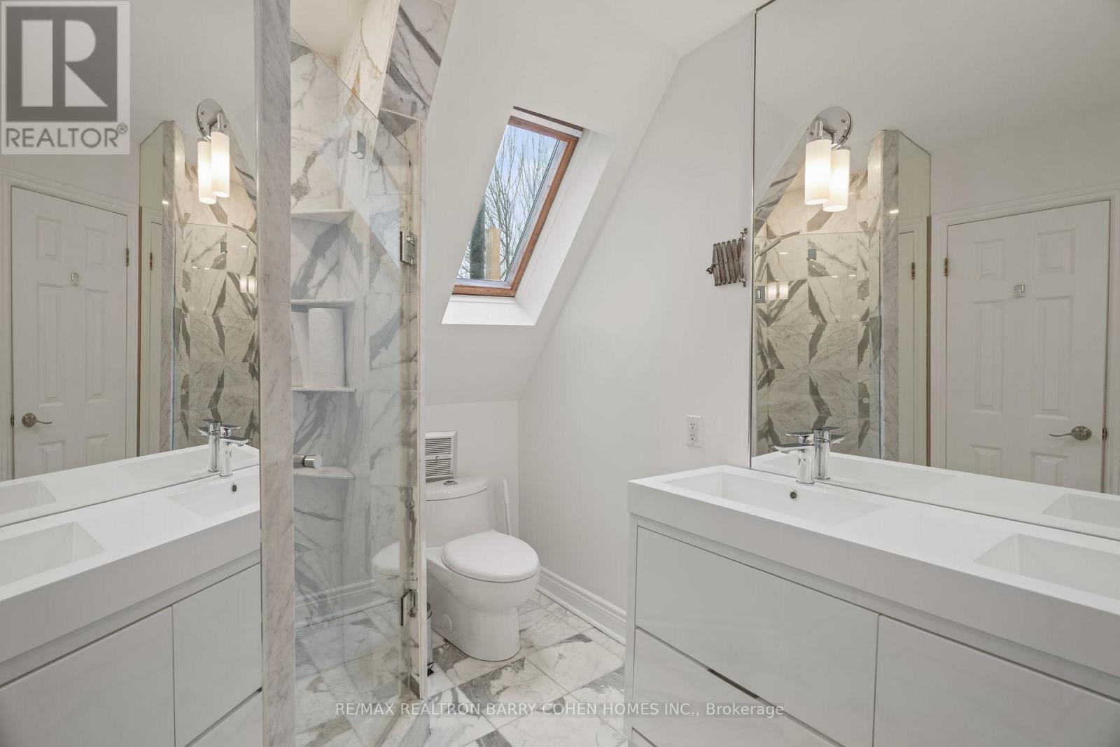 Upper - 59 Dupont Street, Toronto, Ontario  M5R 1V3 - Photo 25 - C12772782