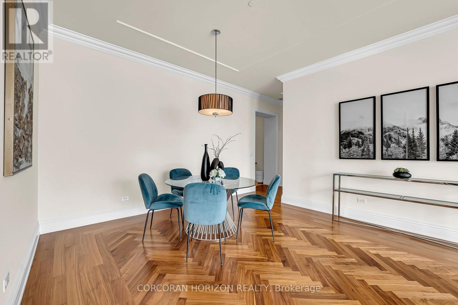 3505 - 183 Wellington Street W, Toronto (Waterfront Communities), Ontario  M5V 0A1 - Photo 7 - C12772792