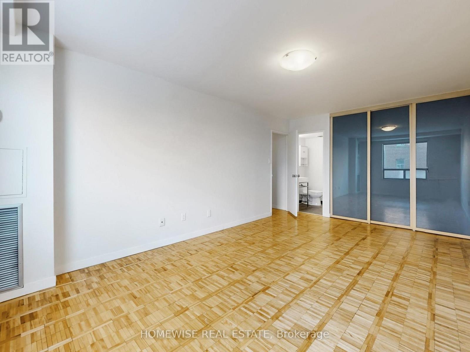 401 - 22 Shallmar Boulevard, Toronto, Ontario  M5N 2Z8 - Photo 22 - C12772806