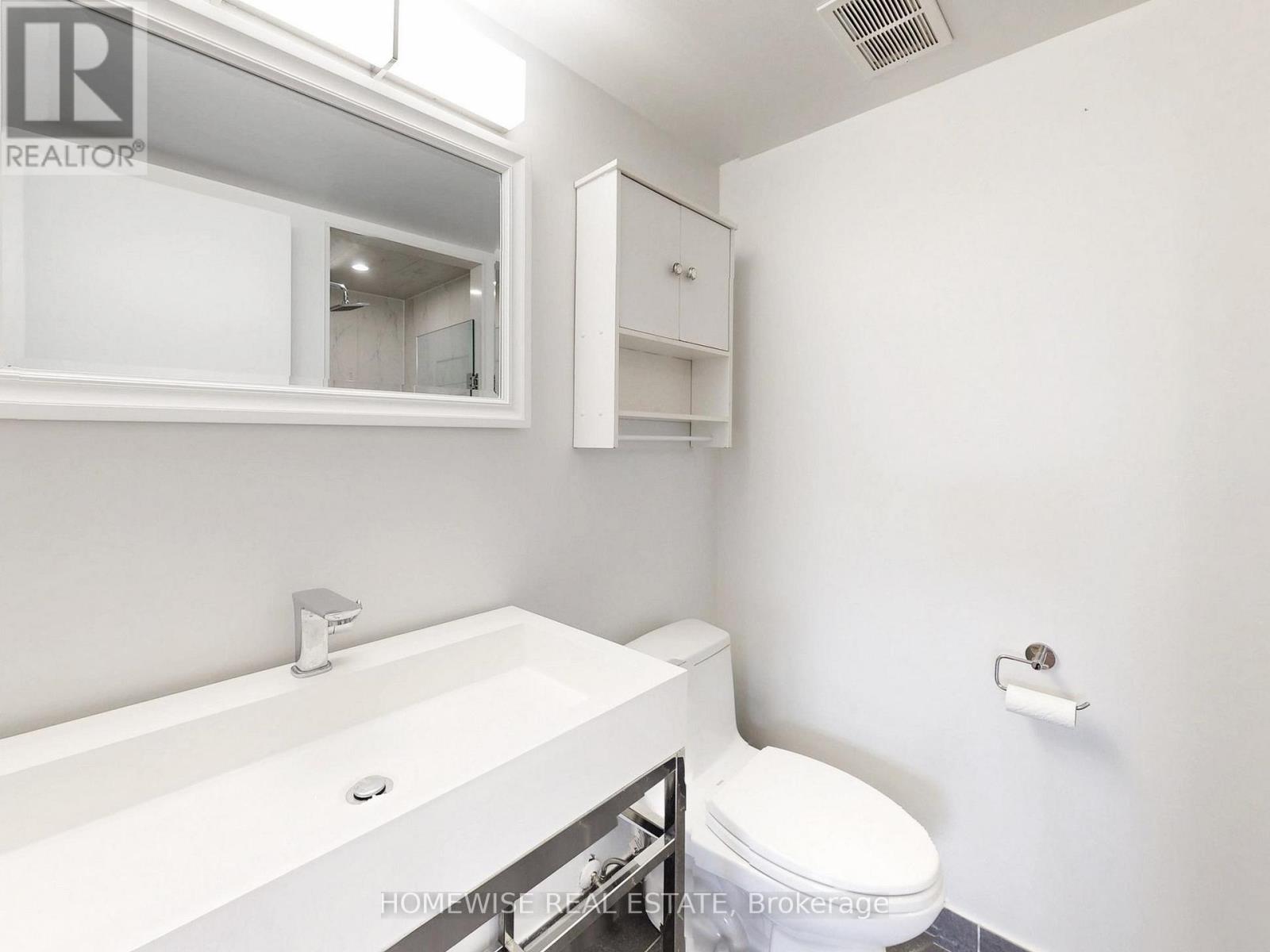 401 - 22 Shallmar Boulevard, Toronto, Ontario  M5N 2Z8 - Photo 24 - C12772806