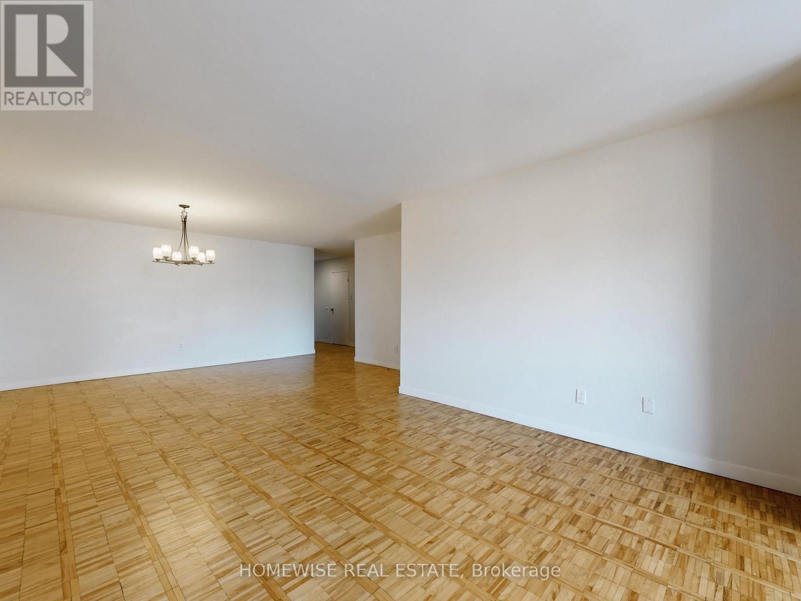 401 - 22 Shallmar Boulevard, Toronto, Ontario  M5N 2Z8 - Photo 7 - C12772806