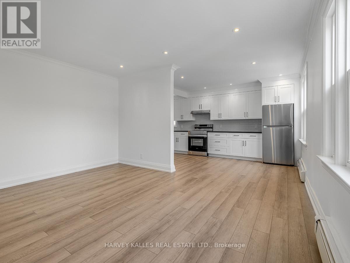 2 - 8 Markdale Avenue, Toronto, Ontario  M6C 1S9 - Photo 6 - C12772862