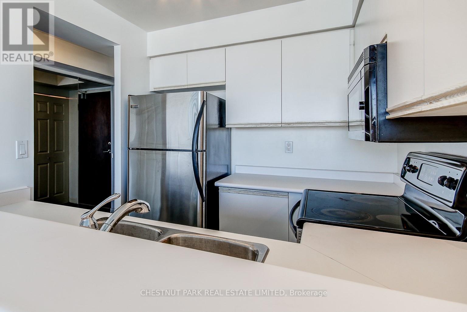 Ph210 - 942 Yonge Street, Toronto, Ontario  M4W 3S8 - Photo 16 - C12772864