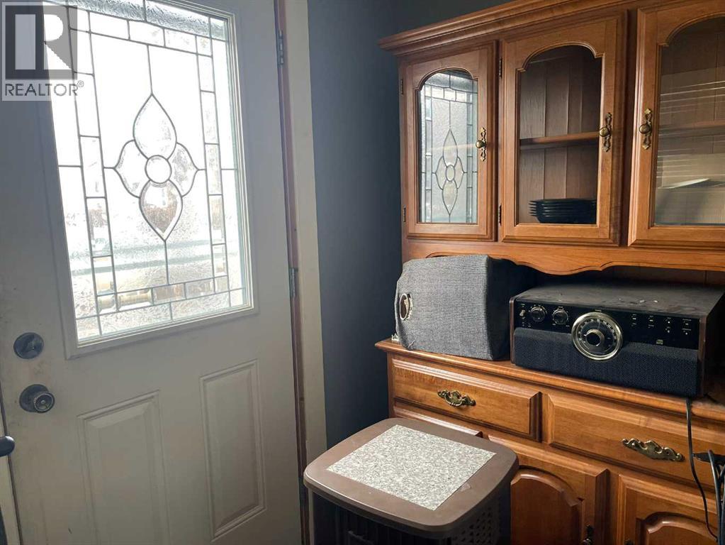 3629 51 Avenue, Red Deer, Alberta  T4N 4G3 - Photo 2 - A2283621