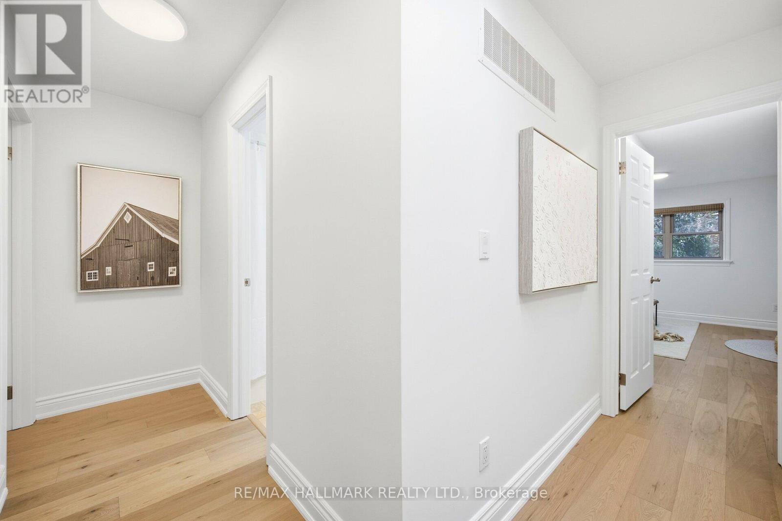 4a Holborne Avenue, Toronto, Ontario  M4C 2P9 - Photo 16 - E12772720