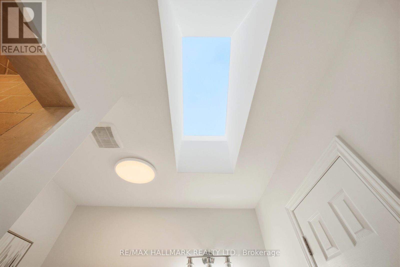 4a Holborne Avenue, Toronto, Ontario  M4C 2P9 - Photo 21 - E12772720