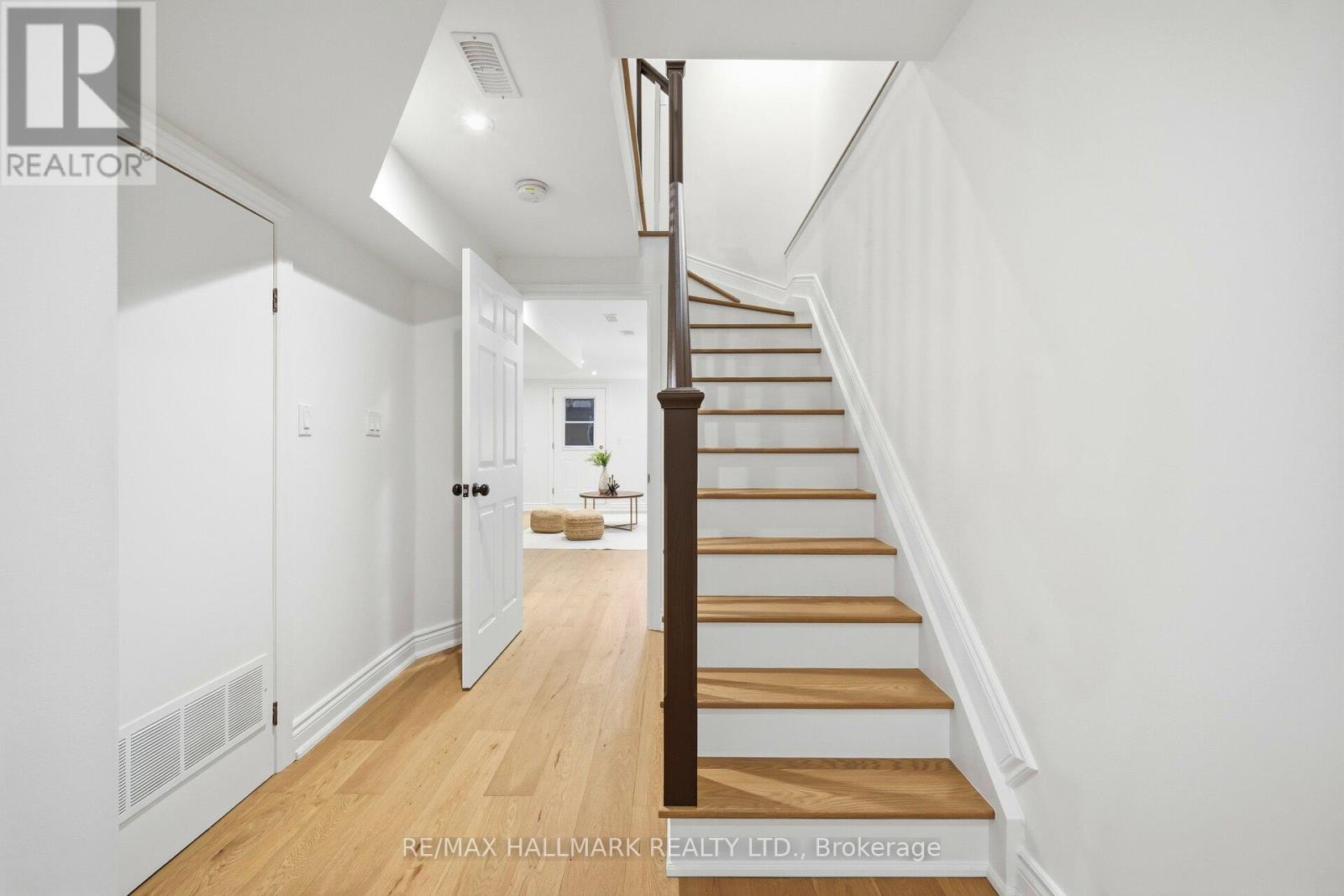 4a Holborne Avenue, Toronto, Ontario  M4C 2P9 - Photo 33 - E12772720