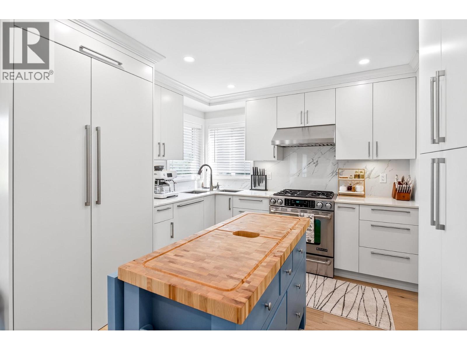 1527 Greenstone Court, Coquitlam, British Columbia  V3E 2W2 - Photo 4 - R3050319