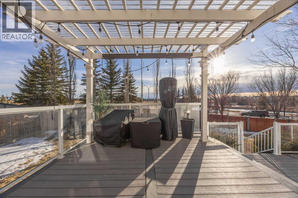 244 Oakmere Place, Chestermere, Alberta  T1X 1L2 - Photo 45 - A2283808