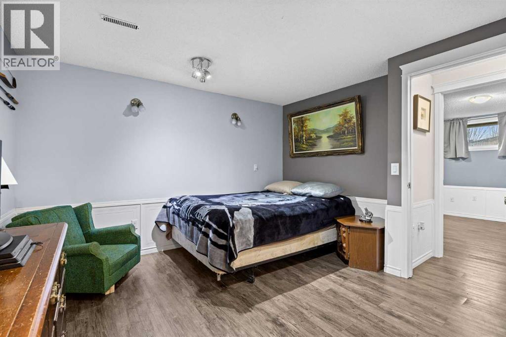 244 Oakmere Place, Chestermere, Alberta  T1X 1L2 - Photo 30 - A2283808