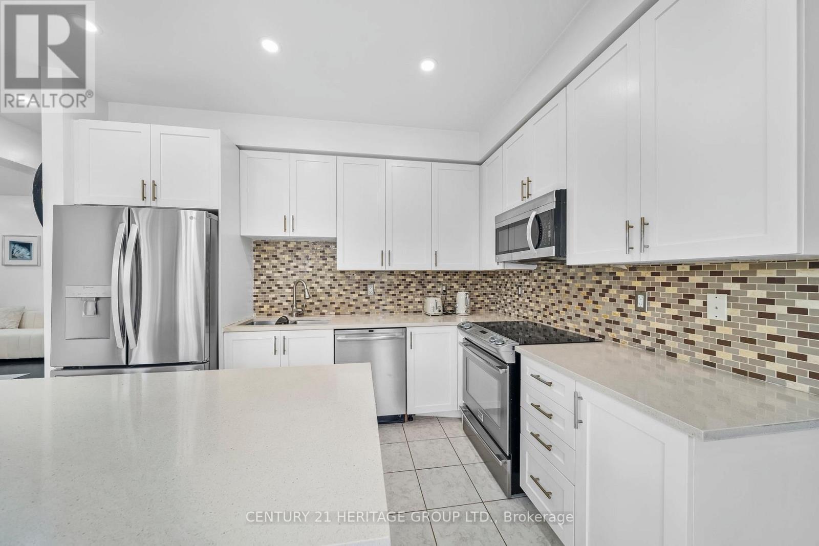 32 Amberwing Landing, Bradford West Gwillimbury (Bradford), Ontario  L3Z 0H9 - Photo 15 - N12772682