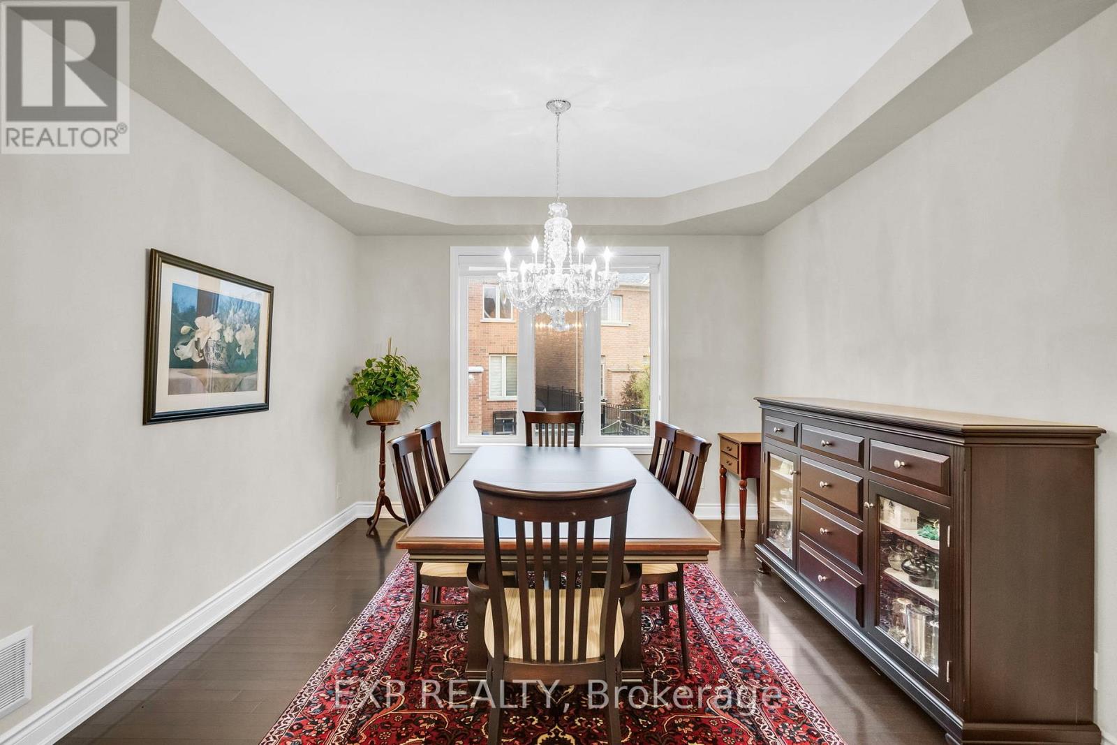 6 Mcmahon Court, Richmond Hill, Ontario  L4E 0T6 - Photo 10 - N12772756