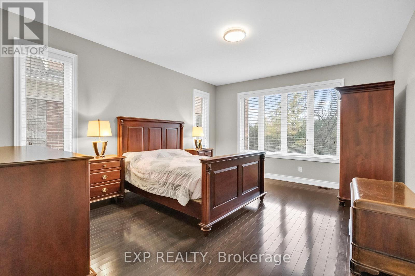 6 Mcmahon Court, Richmond Hill, Ontario  L4E 0T6 - Photo 18 - N12772756