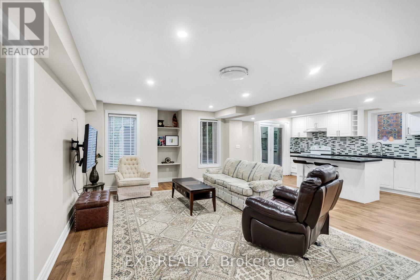 6 Mcmahon Court, Richmond Hill, Ontario  L4E 0T6 - Photo 35 - N12772756