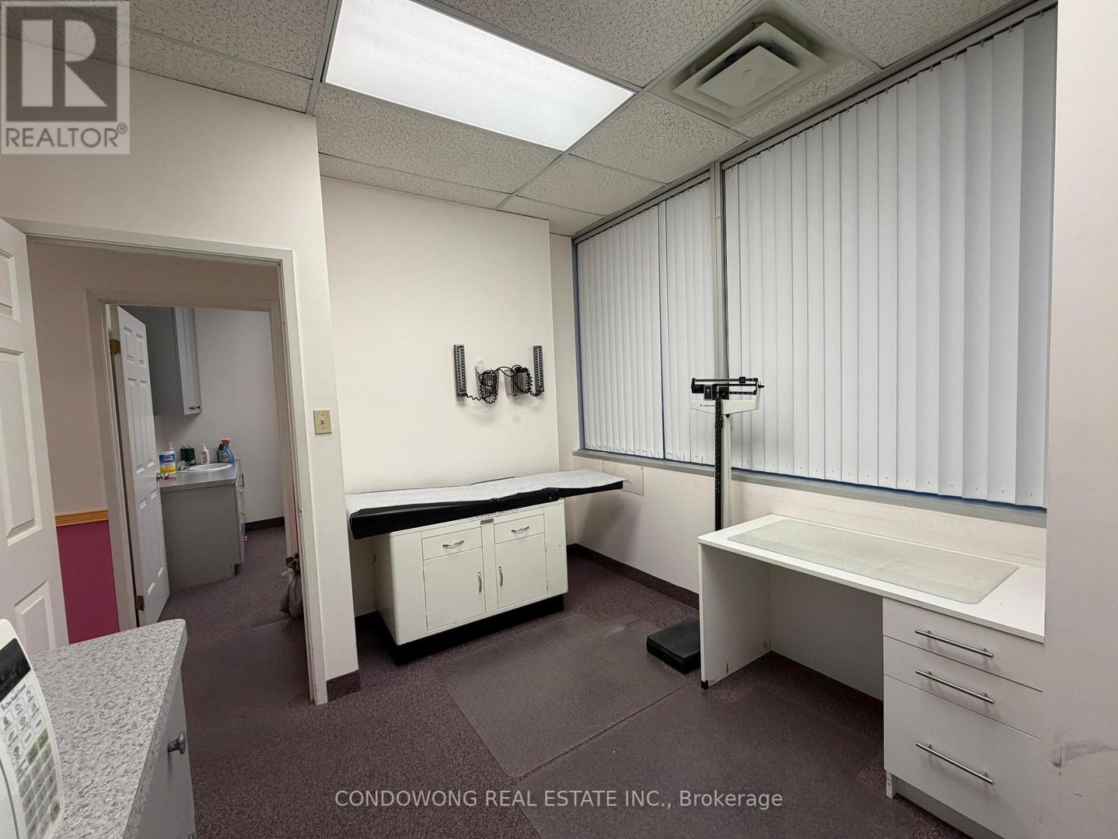 209 - 328 Highway 7 E, Richmond Hill, Ontario  L4B 3P7 - Photo 12 - N12772824