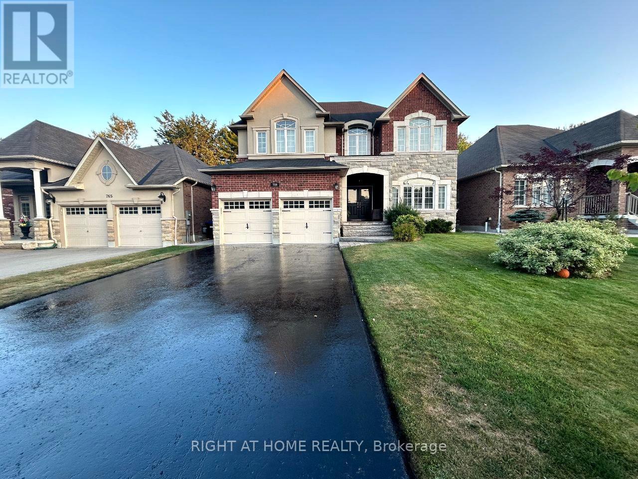 769 FREEMONT COURT, Innisfil, Ontario