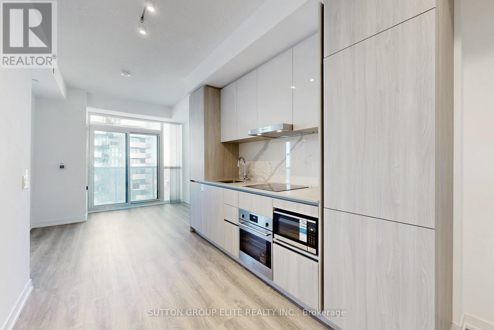 5301 - 8 Interchange Way, Vaughan, Ontario  L4K 0R2 - Photo 4 - N12772854