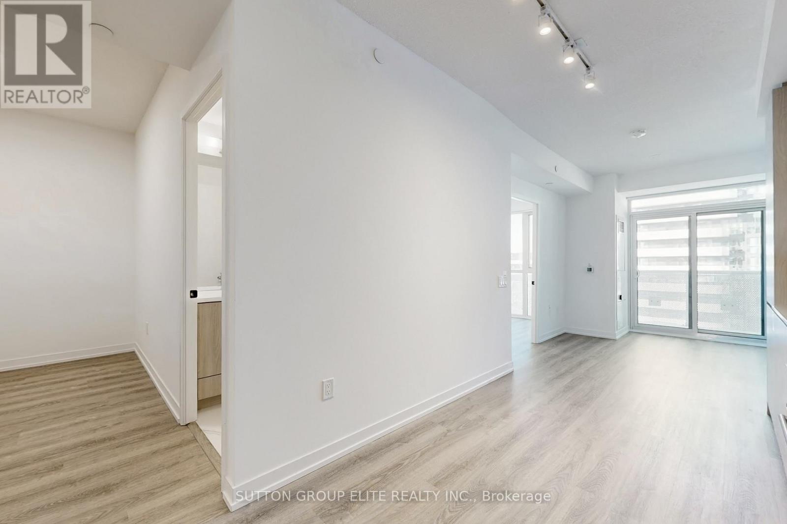 5301 - 8 Interchange Way, Vaughan, Ontario  L4K 0R2 - Photo 6 - N12772854