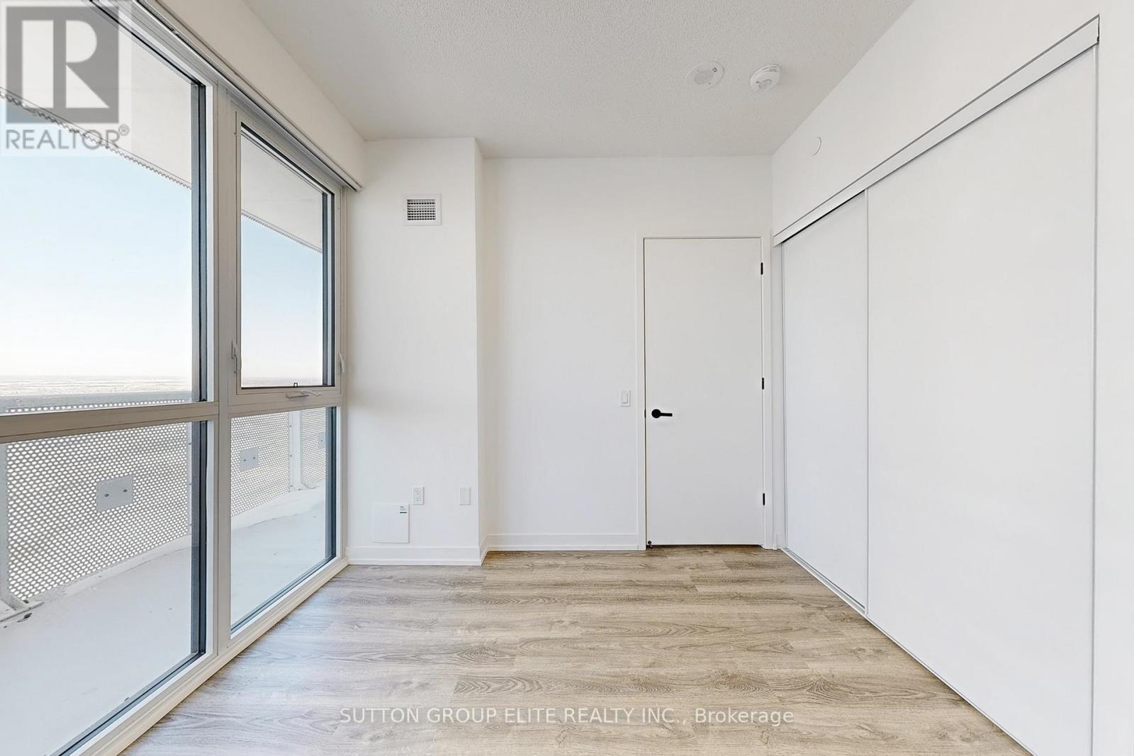 5301 - 8 Interchange Way, Vaughan, Ontario  L4K 0R2 - Photo 9 - N12772854