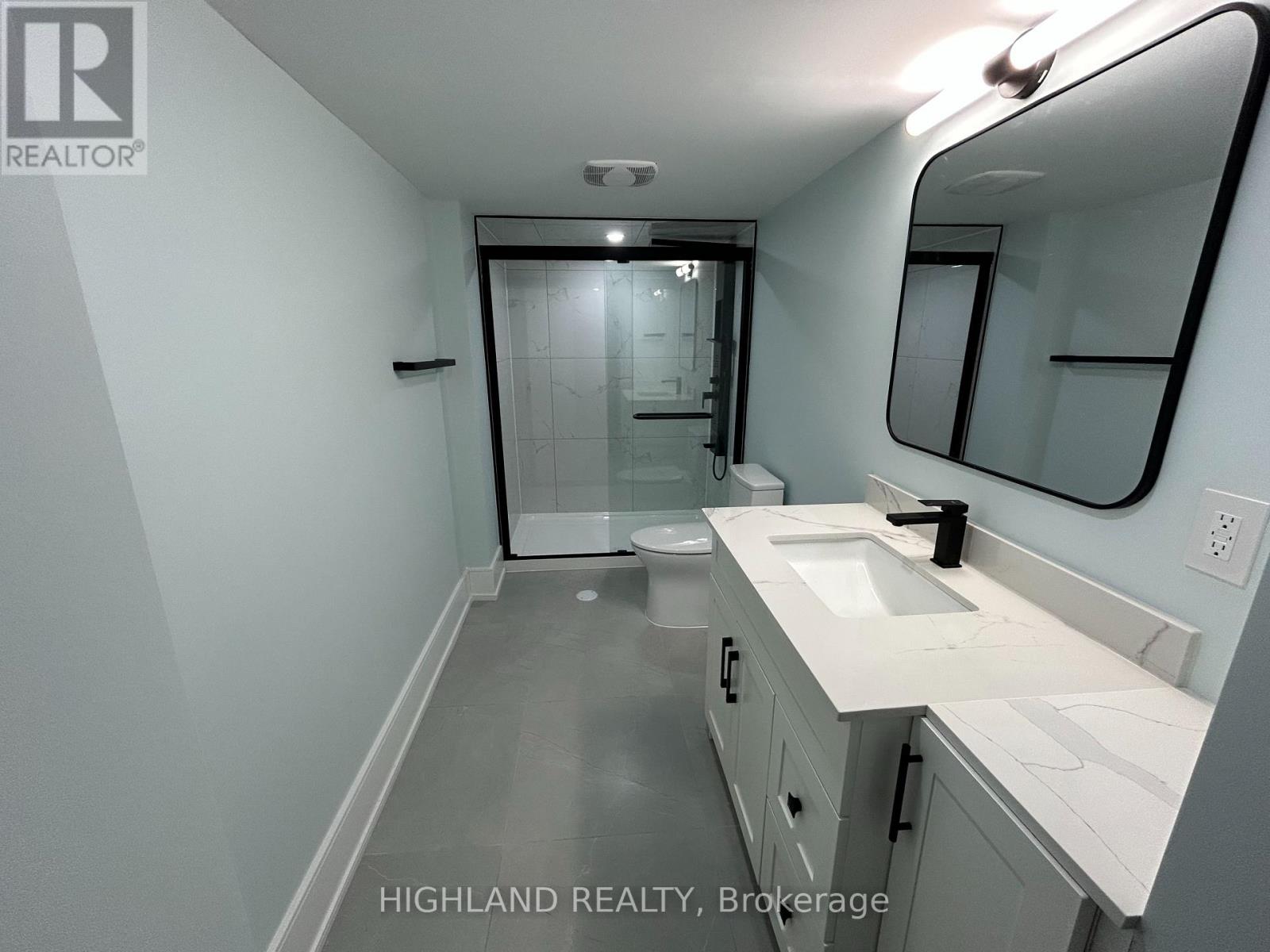 916 Golden Farmer Way, Mississauga, Ontario  L5W 1B4 - Photo 24 - W12676050