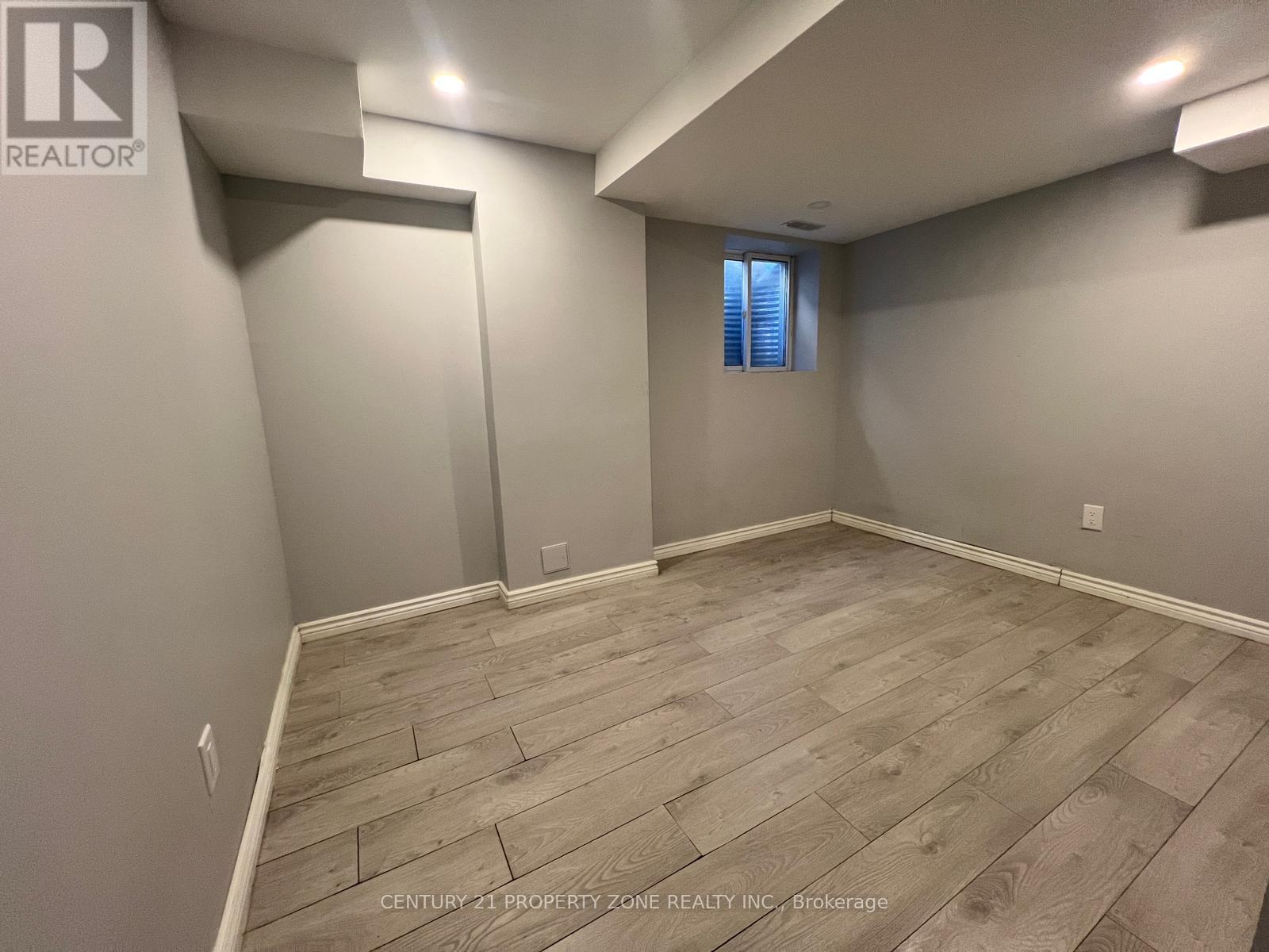 Bsmt - 16 Cottontail Road, Brampton (Fletcher's Meadow), Ontario  L7A 3R3 - Photo 14 - W12738396