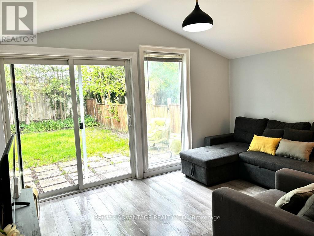 Photo 18 of 20 for 194 Maitland Street