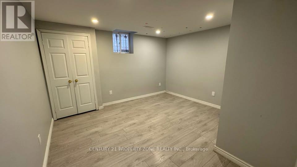 Bsmt - 16 Cottontail Road, Brampton (Fletcher's Meadow), Ontario  L7A 3R3 - Photo 8 - W12738396